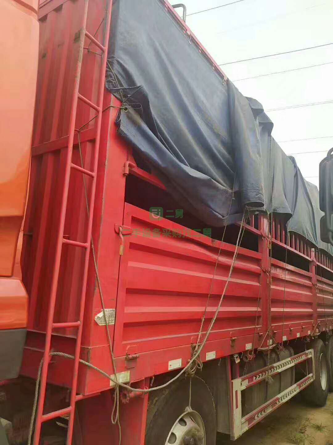 出售天龍輕盈版350九米六高欄貨車， 箱板箱地板正