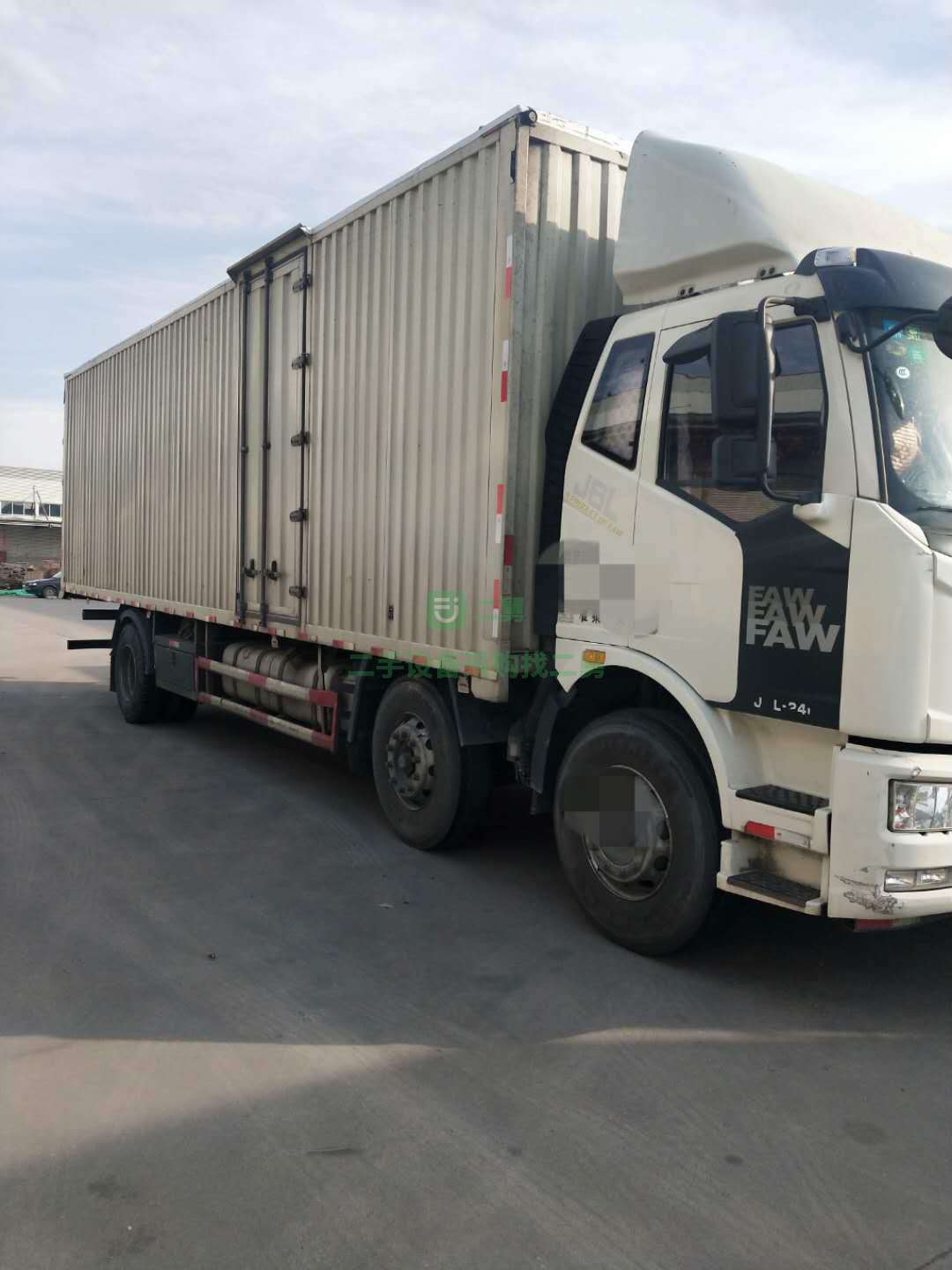 2臺(tái)2臺(tái)國(guó)五排放運(yùn)輸車出售，2年整交強(qiáng)險(xiǎn)勾六2400馬力