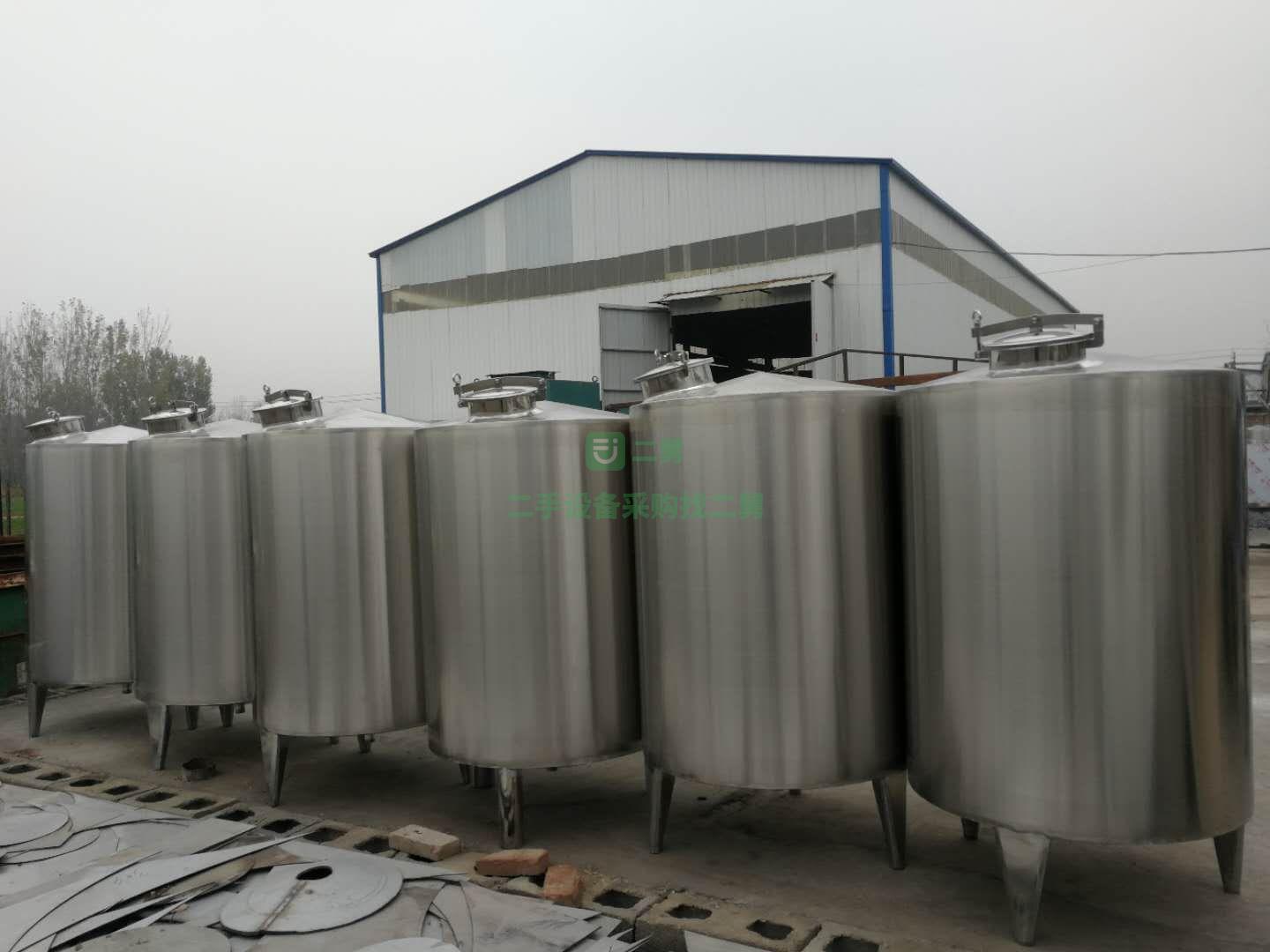 購銷二手不銹鋼發(fā)酵罐、不銹鋼儲罐、濃縮罐