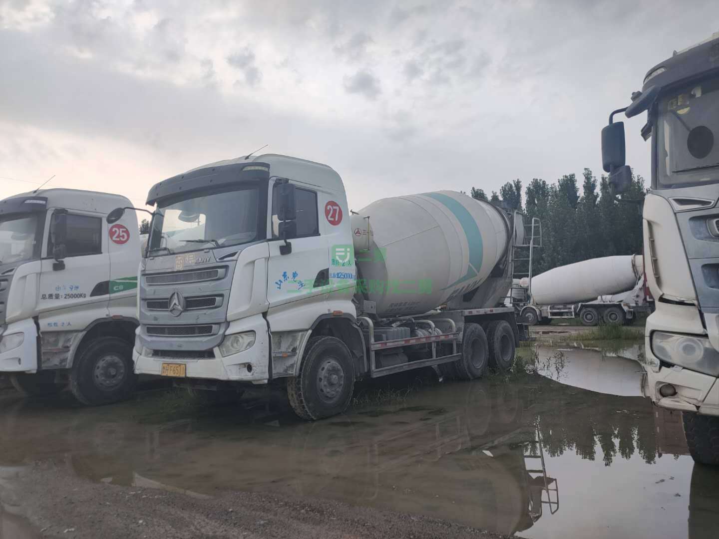 急售幾臺16年國五排放，九九成新三一天然氣攪拌車，車況精品。看上的請聯系我