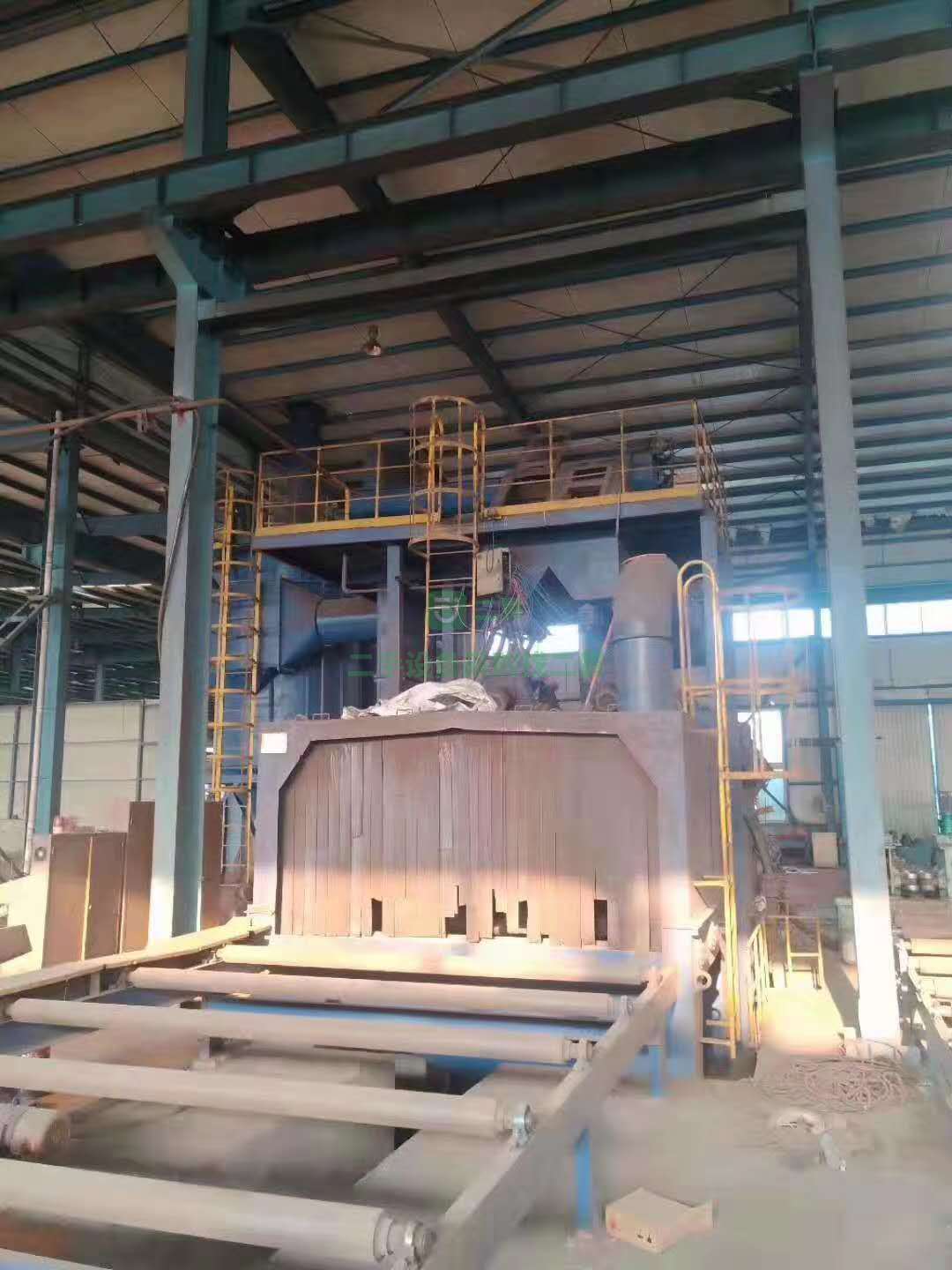 處理青島雙星產通過式拋丸機，設備開口3米寬*1.5米高，12個7.5KW拋頭