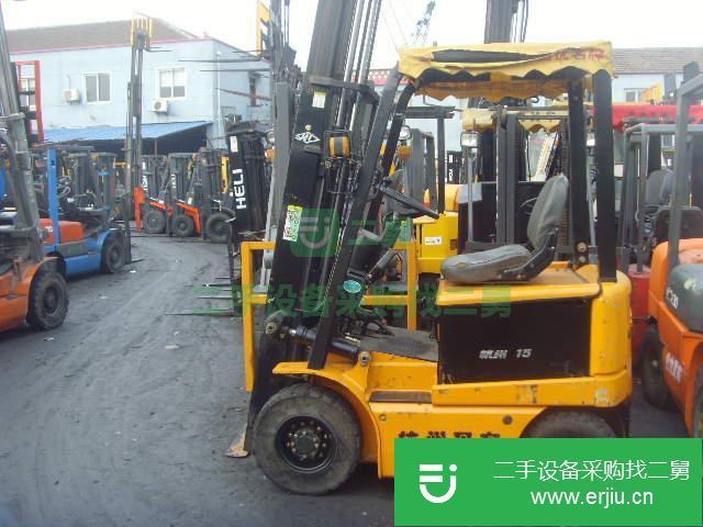 上海出售二手1.5噸電動(dòng)叉車