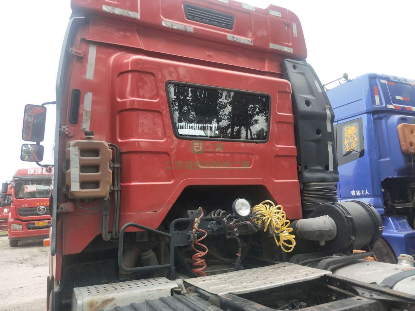 出售17年10月國五解放牽引車，420馬力，27.8萬