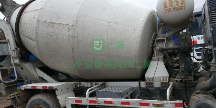出售17年的國五豪沃?jǐn)嚢柢嚕?方罐德國曼發(fā)動(dòng)機(jī)153后橋，全手續(xù)。