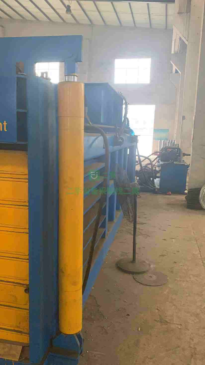 出售華宏廢紙打包機160噸