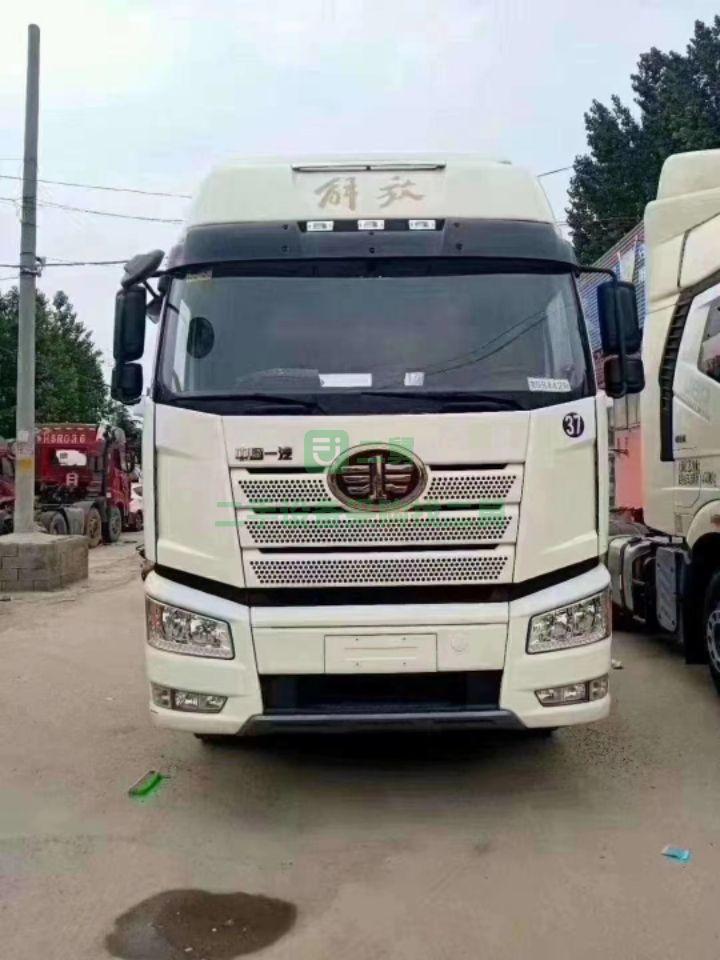 急售解放J6P牽引車國(guó)五550馬力