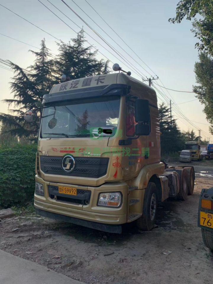 急售幾臺(tái)德龍新M牽引車(chē)車(chē)況好