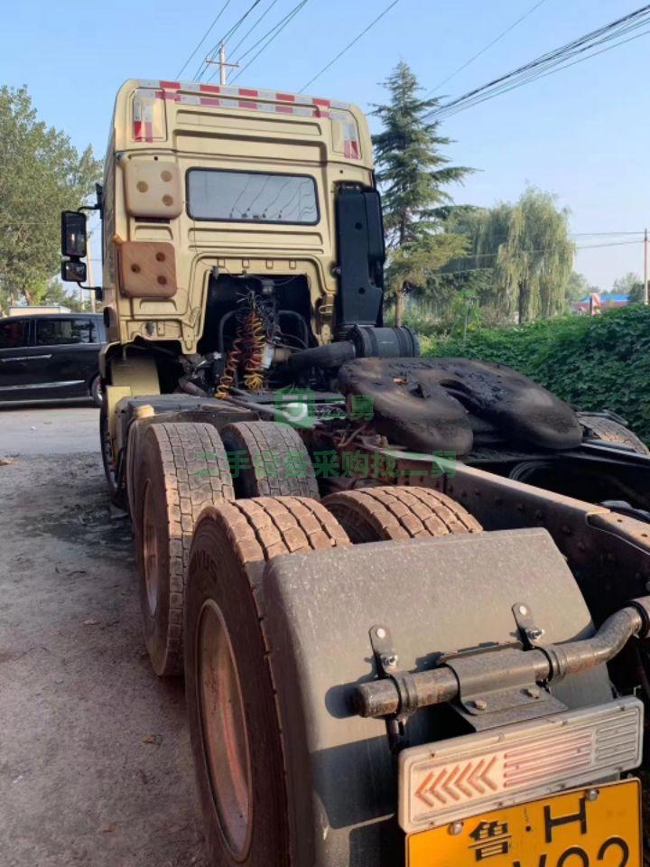 急售幾臺(tái)德龍新M牽引車(chē)車(chē)況好