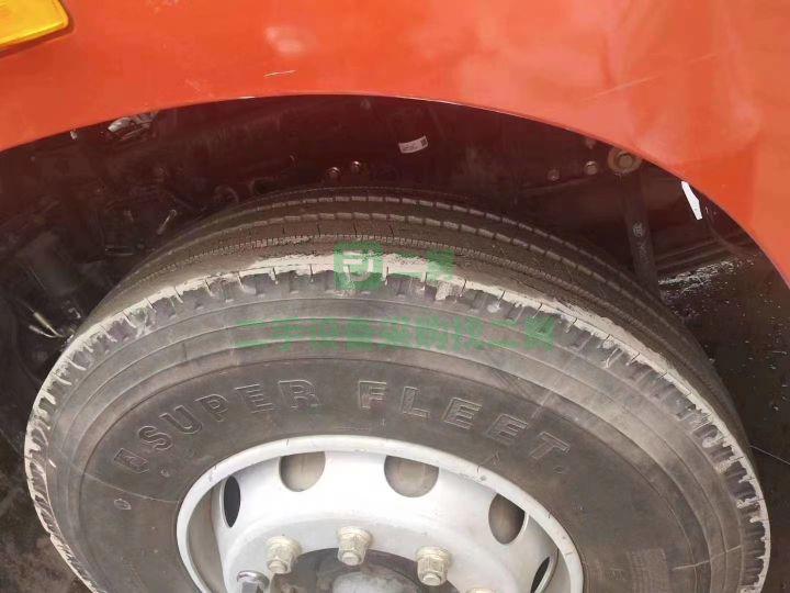 轉讓解放J6P420牽引車 一年整帶全保險