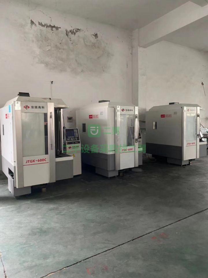 出售二手八成新的數控機床，現貨在位