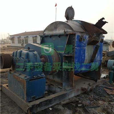 出售二手九成新的混合機，機器完好，剛剛拆下來