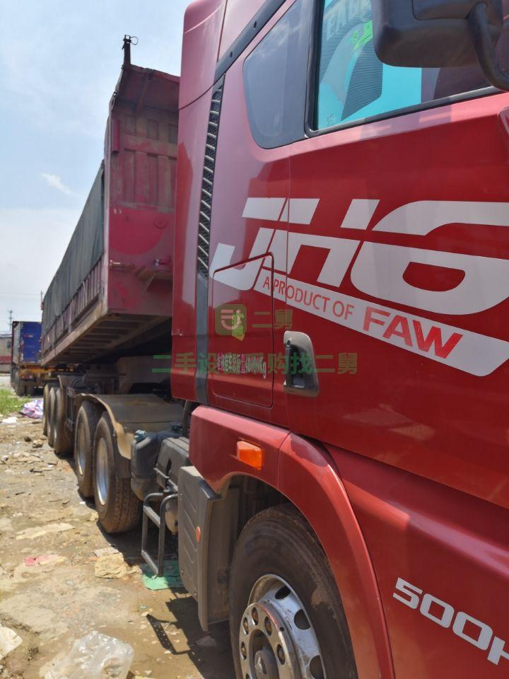 急售 一臺解放JH6國五牽引車，帶半掛車一套帶輕量化得板正