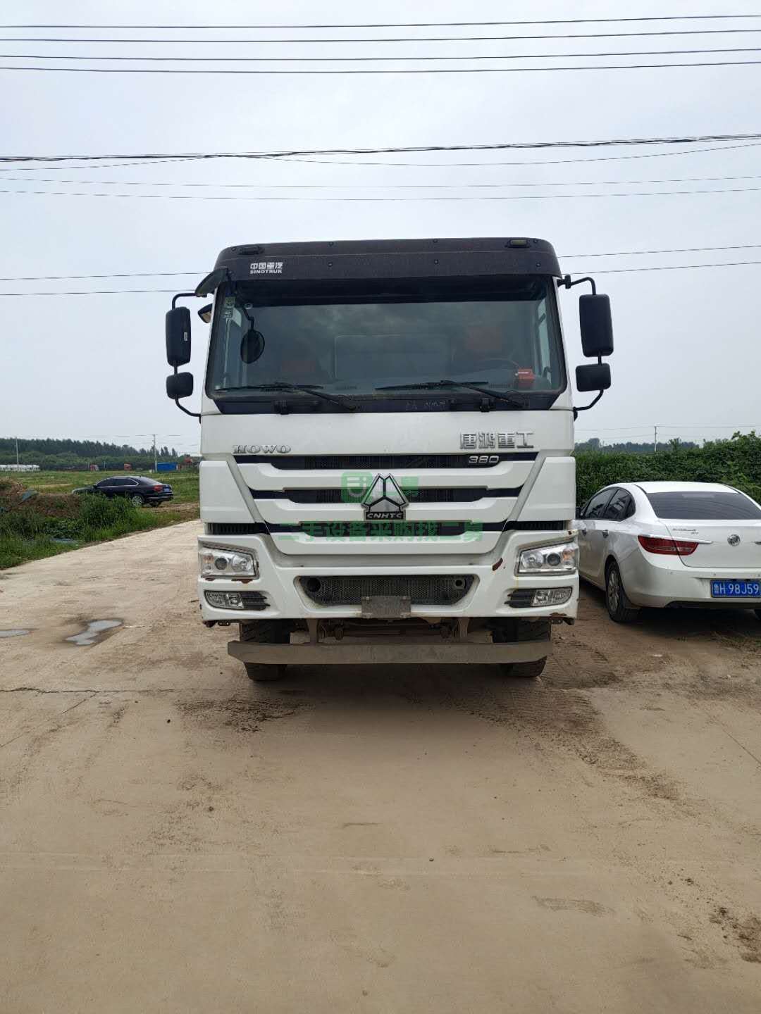 出售19年3月豪沃底盤攪拌車，唐鴻上莊，國五排放，大20方