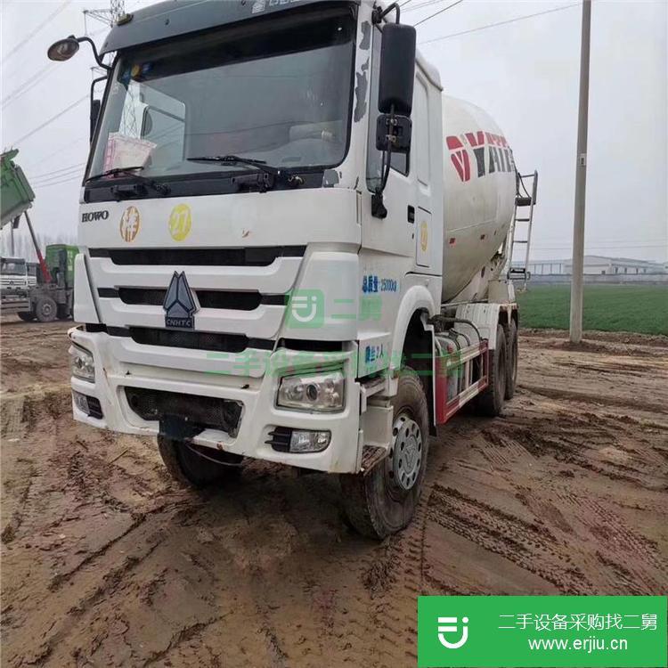 山東出售二手混凝土攪拌運(yùn)輸車