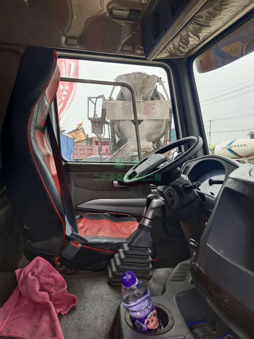 出售19年3月豪沃底盤攪拌車，唐鴻上莊，國五排放，大20方
