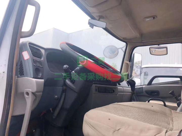 湖北隨州出售東風程力藍牌黃牌灑水車