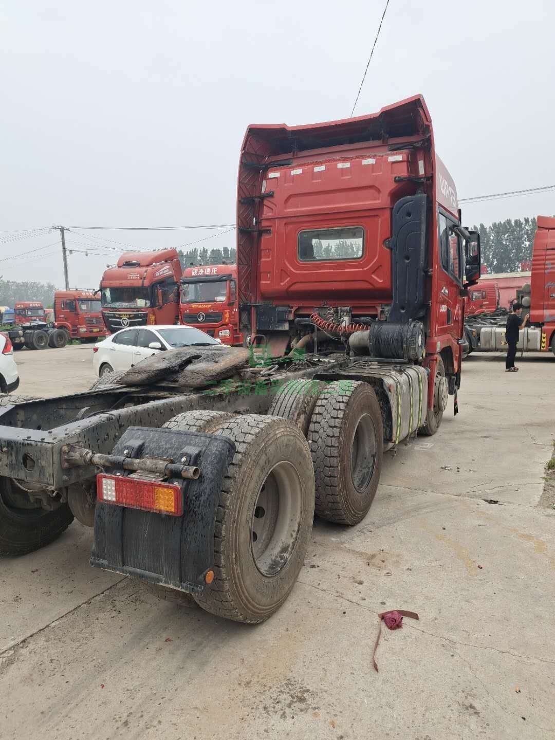 出售德龍X3000牽引車，國五排放。雙驅輕體，500馬力，濰柴動力