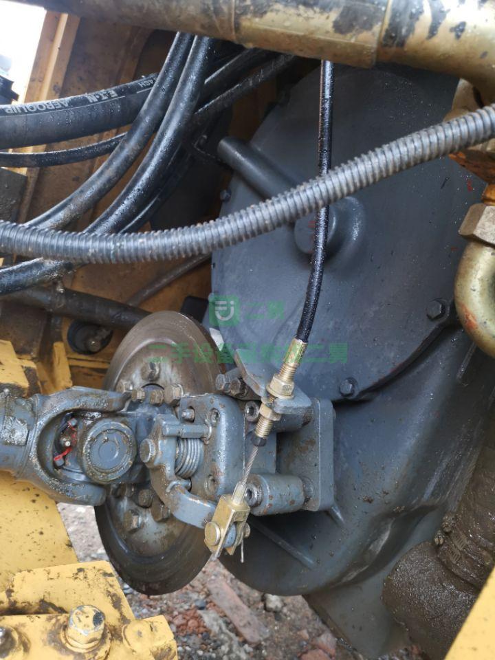 出售一臺工作1800時的龍工855N裝載機