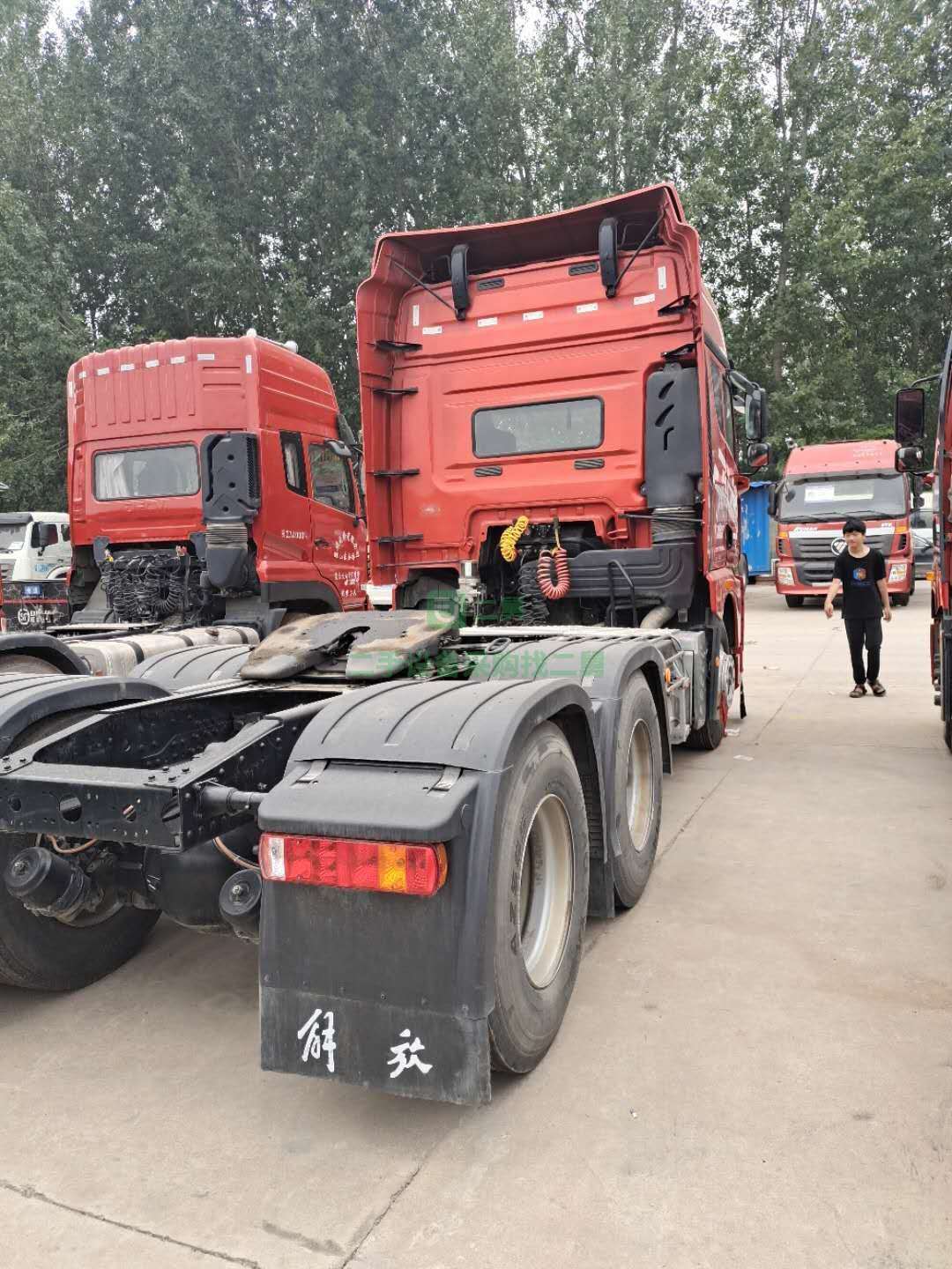 出售解放JH6牽引車，國(guó)五排放，雙驅(qū)輕體，550馬力，濰柴動(dòng)力