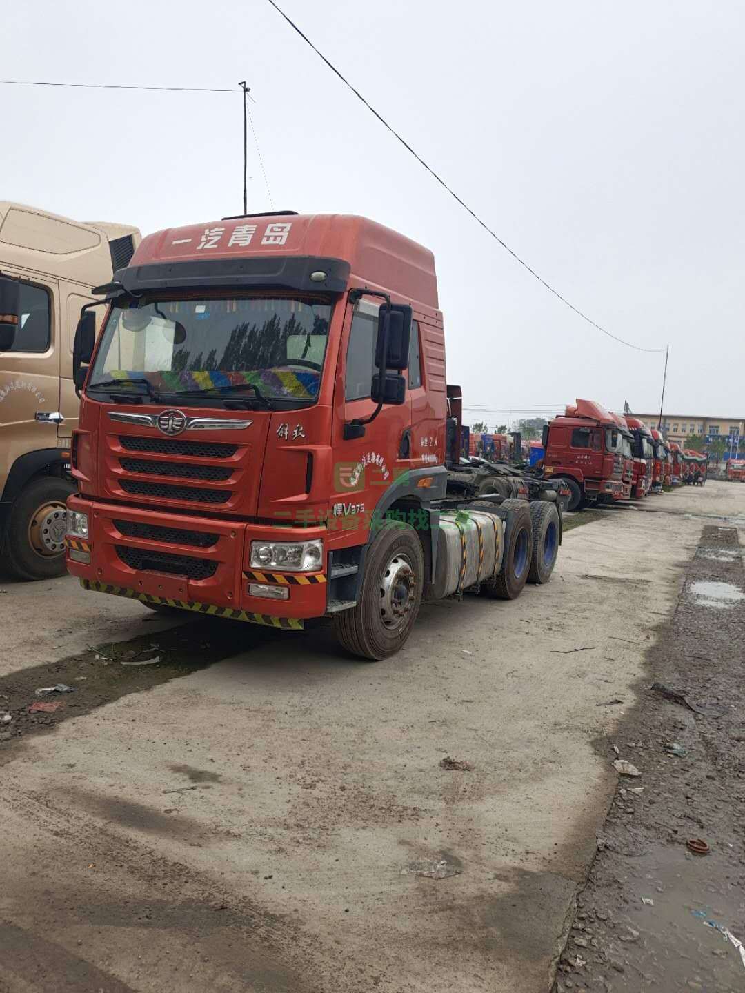 出售一汽解放悍V牽引車，375馬力，國五排放，雙驅輕體，濰柴動力