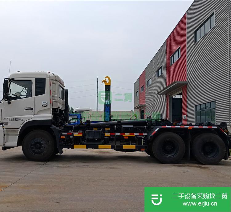 湖北出售二手東風(fēng)勾臂式垃圾車