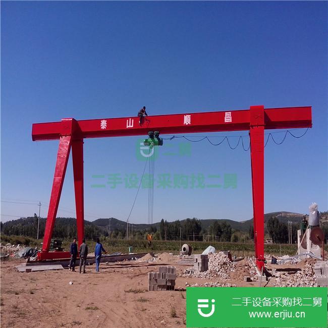 山東出售二手吊臂起重機(jī)