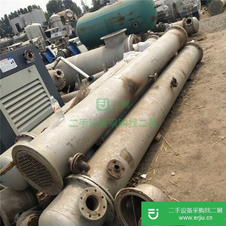 山東出售二手TH/世新不銹鋼高壓冷凝器