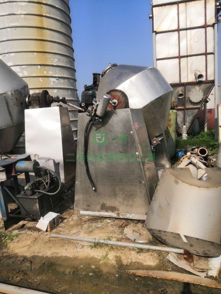 山東濟南的二手3000搪瓷雙錐干燥機，轉讓