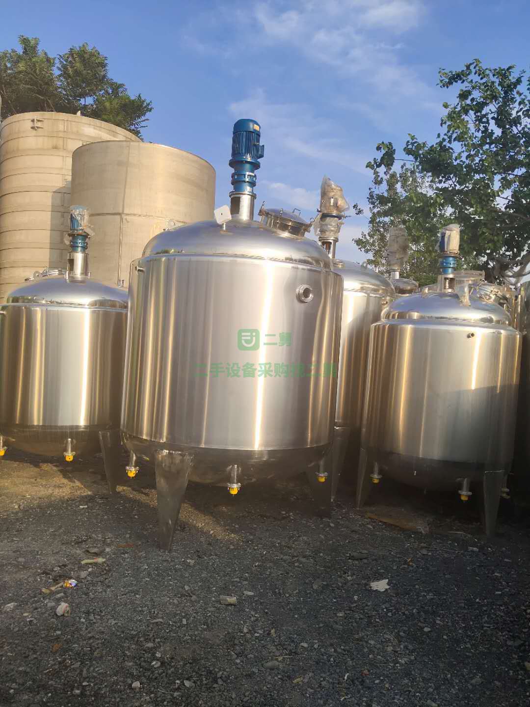 山東濟寧出售幾臺5噸電加熱不銹鋼反應(yīng)釜