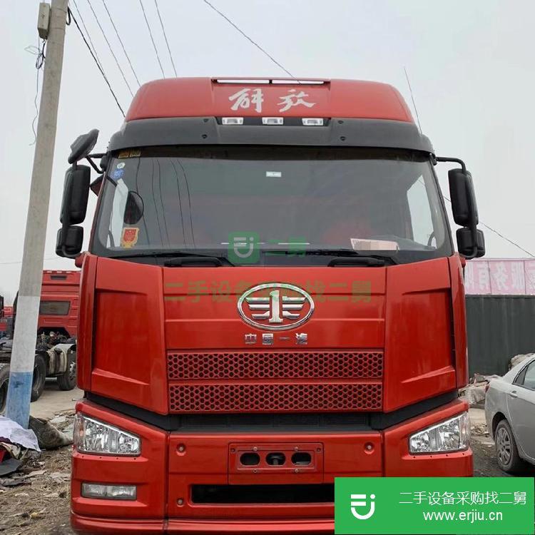 山東濟(jì)寧出售二手解放半掛牽引車