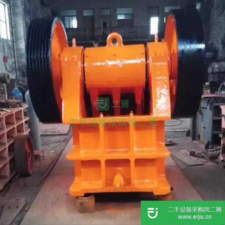 河南鄭州出售二手移動(dòng)式鄂式破碎機(jī)