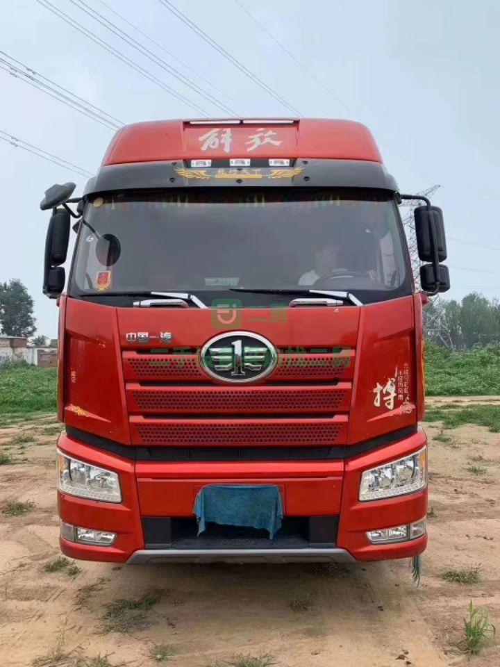 石家莊出售一年六個月J6，420馬力牽引車。帶全保險。