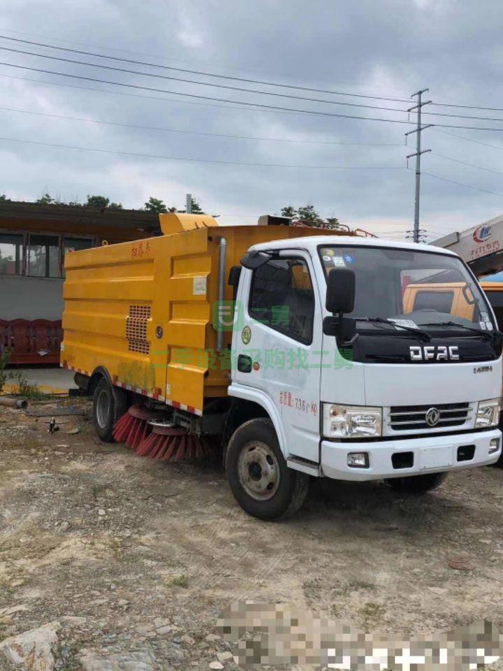 湖北隨州銷售東風(fēng)程力掃路車吸塵車