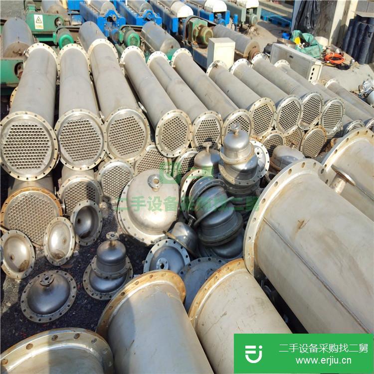 山東出售二手TH/世新不銹鋼高壓冷凝器