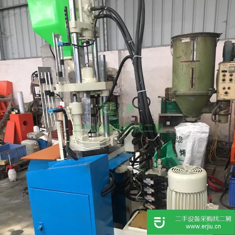 廣東東莞出售二手一臺兩柱帶升降立式注塑機