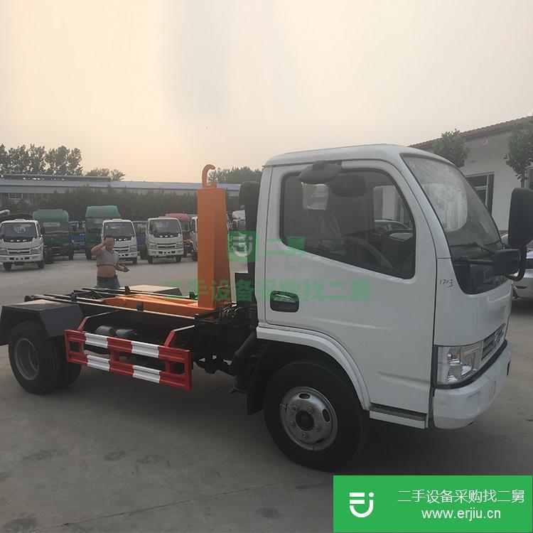 山東出售二手大型鉤臂垃圾車