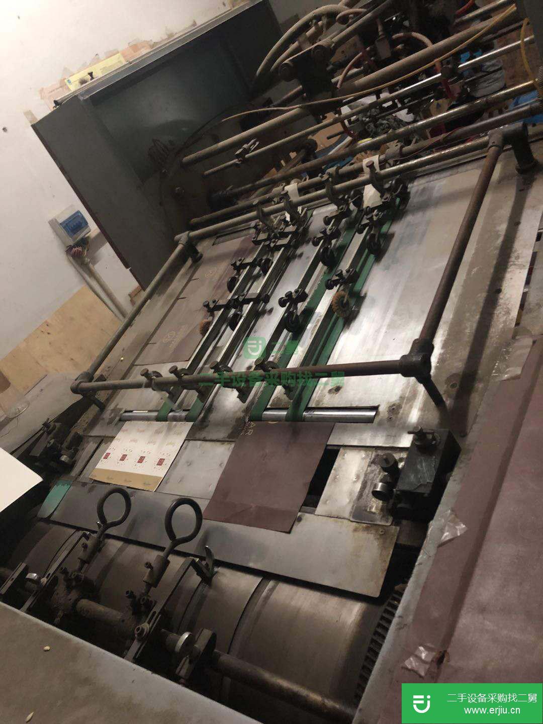 浙江出售一臺(tái)二手920型折光壓紋機(jī)