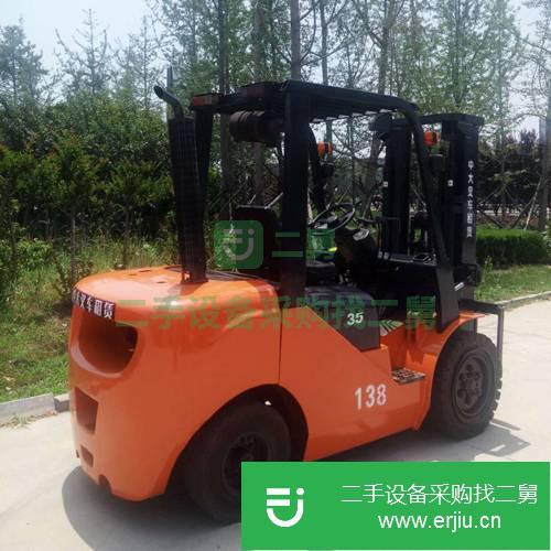 山東煙臺出售二手cpd30實心輪胎柴油叉車