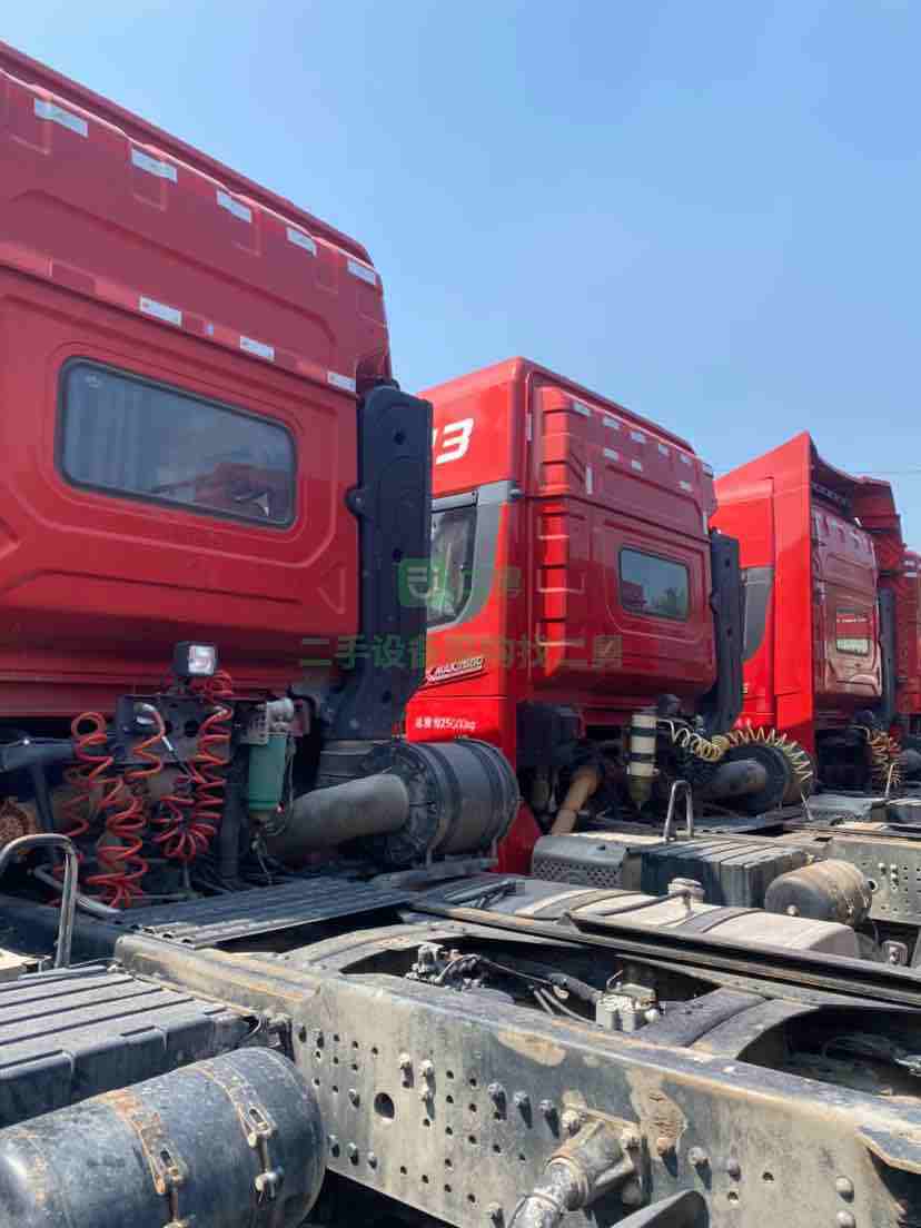 山東濟寧出售二手德龍X3000牽引車