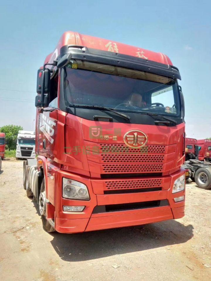 江西出售17年7月份上戶帶全年大保險(xiǎn)牽引車