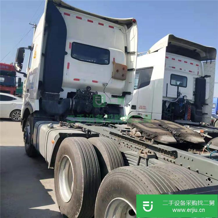 山東出售二手豪沃牽引車