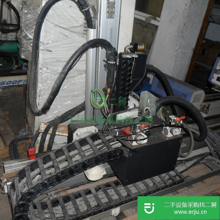 廣東出售二手機(jī)械手雙臂注塑機(jī)