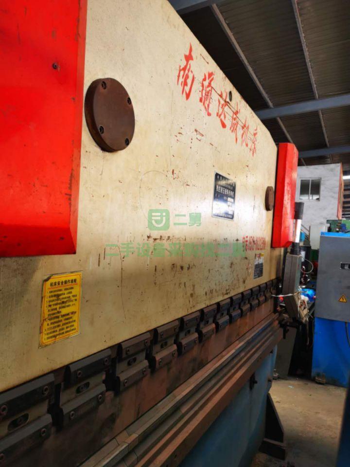 上海出售二手的南通100t*3200折彎機