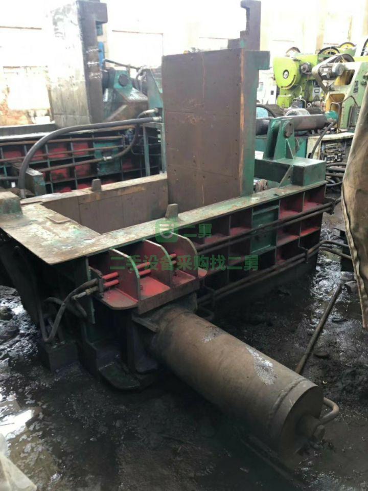 河南出售二手的華宏125噸金屬打包機壓塊機