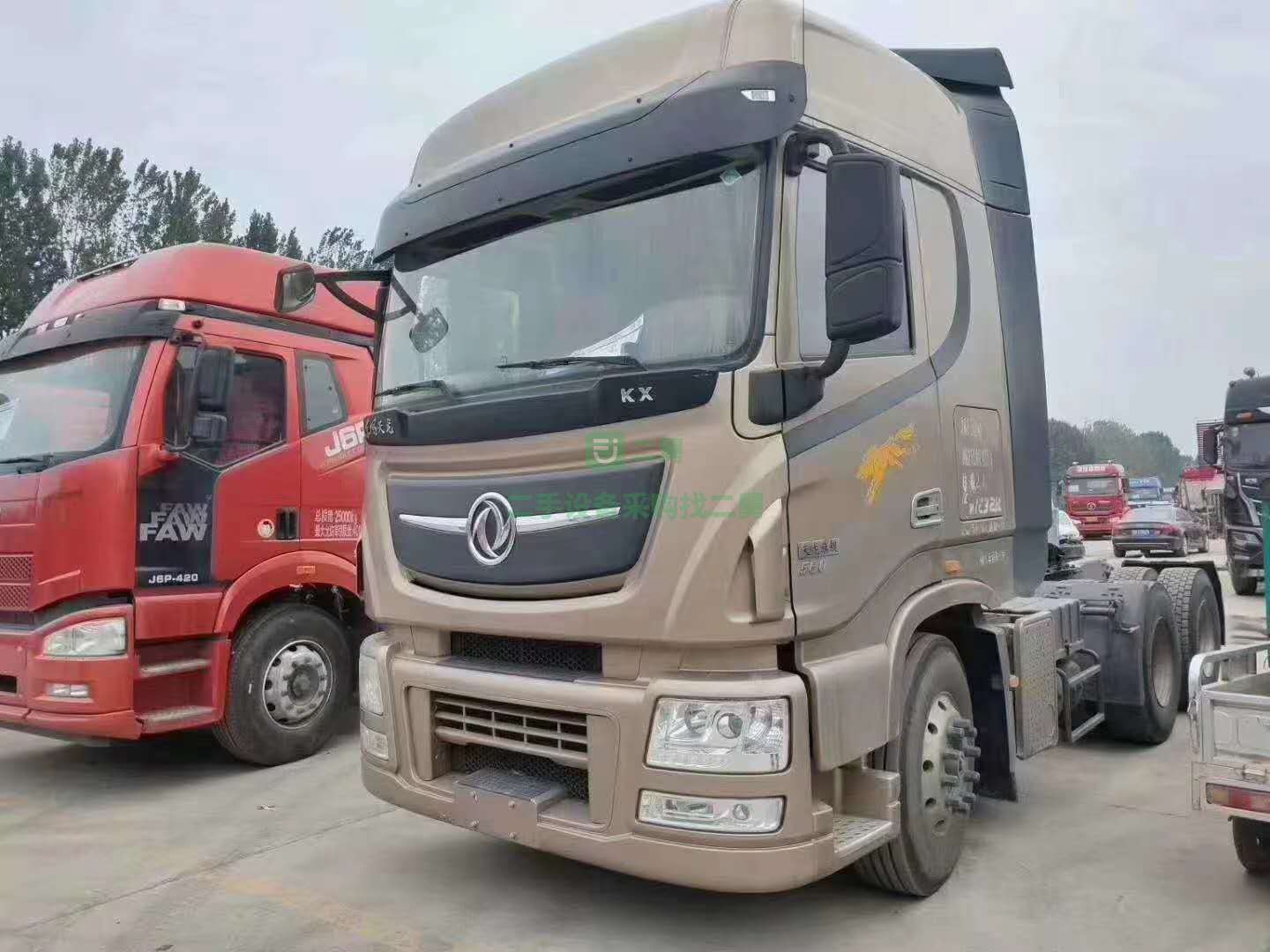 出售18年5月天龍旗艦牽引車 560馬力，國五雙驅輕體 ，輪胎9成新， 康明斯發動機
