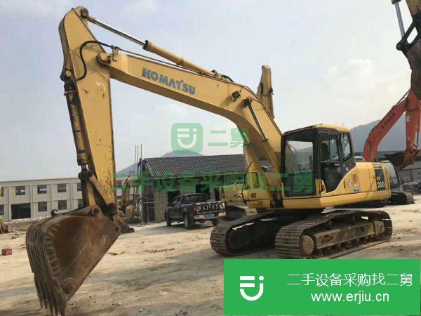 云南省出售二手小松200-7挖掘機