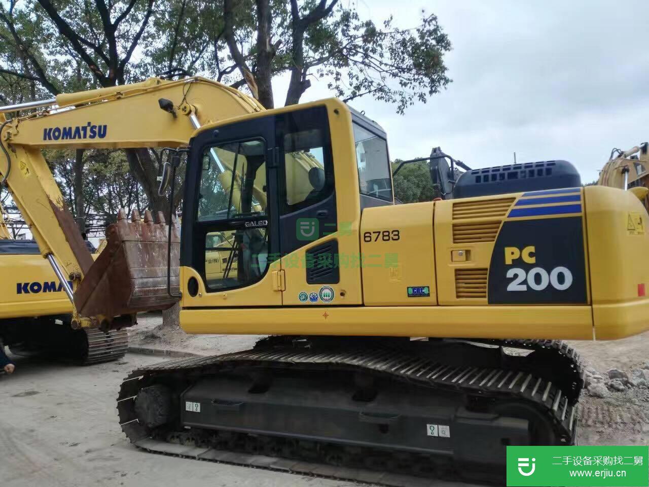 上海出售二手小松PC200-8挖掘機