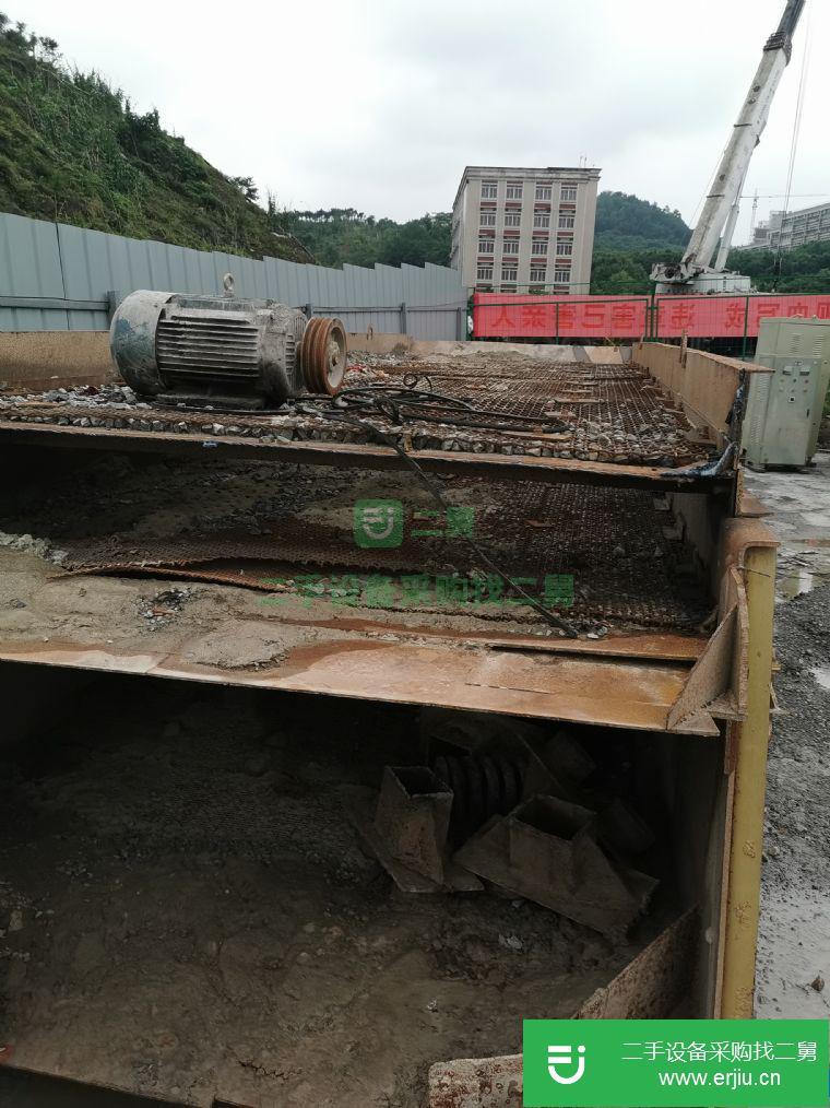 重慶出售二手振動(dòng)篩八成新