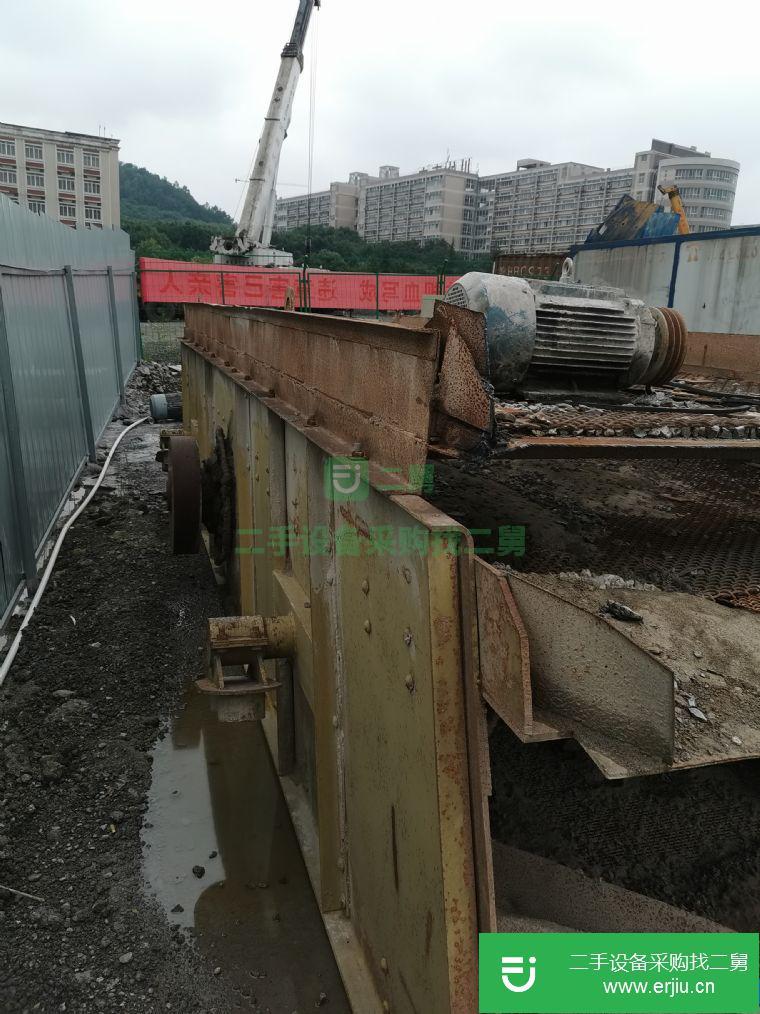 重慶出售二手振動(dòng)篩八成新