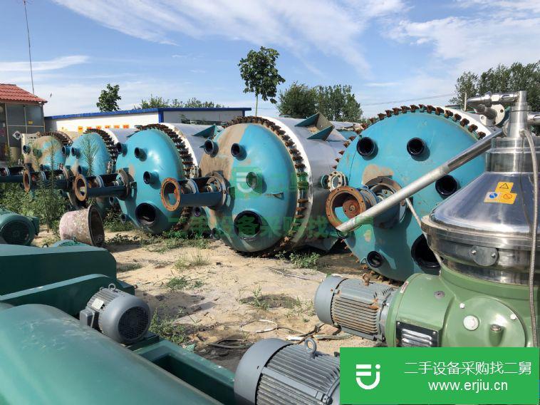 山東省出售二手0.5噸20噸搪瓷反應釜